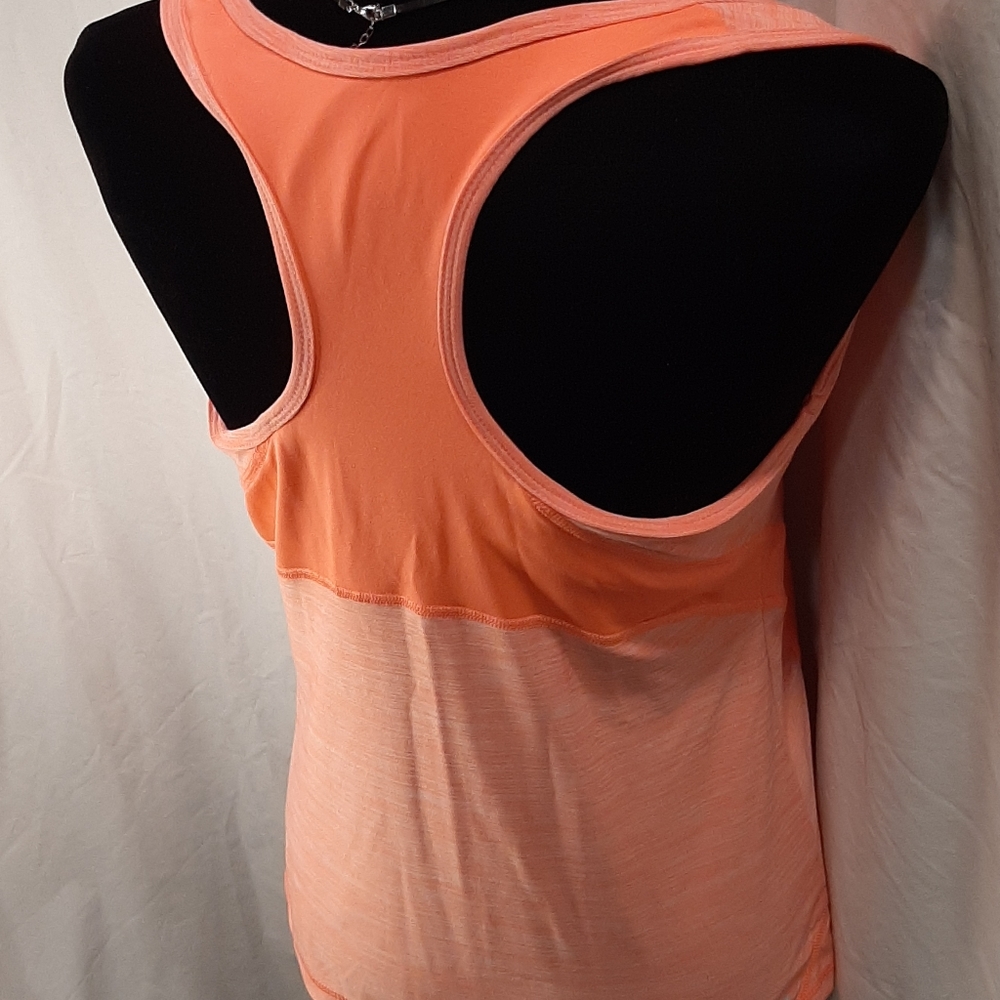 Top - Picture 3 of 6